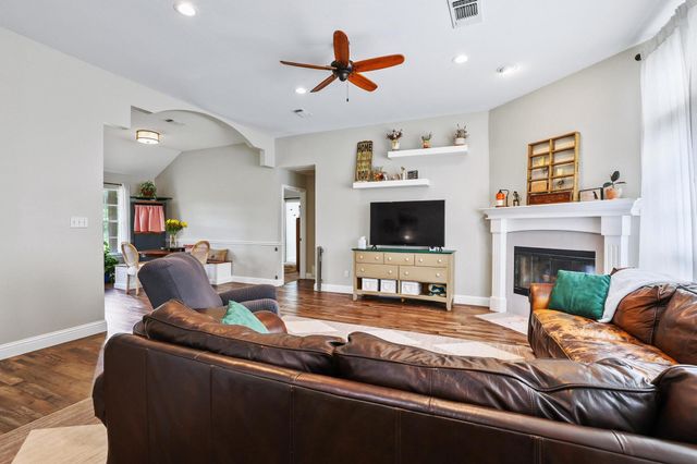 2601 Rolling Hills Drive, Sherman, TX 75092