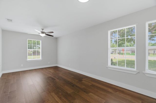 2204 Dunloe Avenue, Dallas, TX 75228
