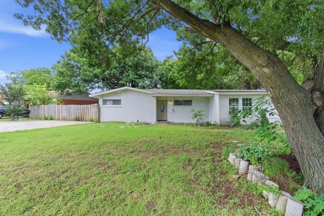 2204 Dunloe Avenue, Dallas, TX 75228