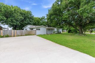 2204 Dunloe Avenue, Dallas, TX 75228