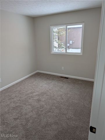 5428 Mills Creek Lane, North Ridgeville, OH 44039