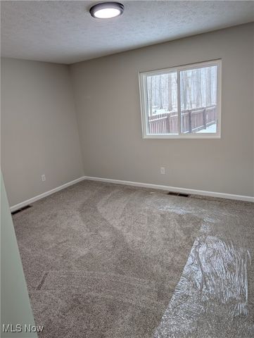 5428 Mills Creek Lane, North Ridgeville, OH 44039