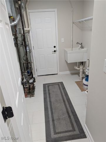 5428 Mills Creek Lane, North Ridgeville, OH 44039