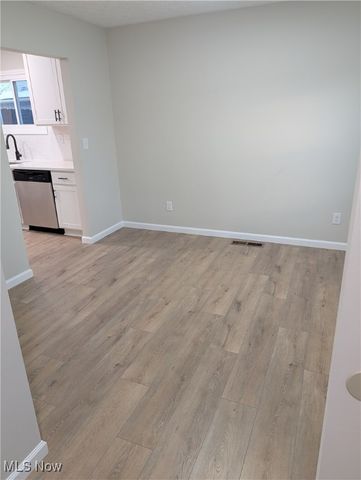 5428 Mills Creek Lane, North Ridgeville, OH 44039