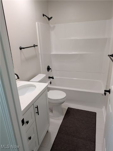 5428 Mills Creek Lane, North Ridgeville, OH 44039