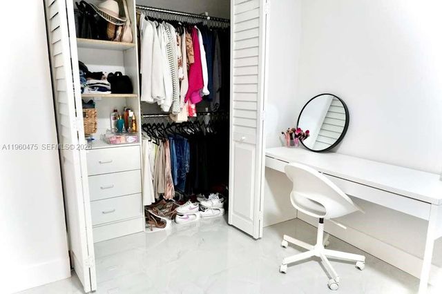 1213 NW 6th Ave, Fort Lauderdale, FL 33311