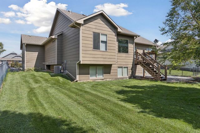 4115 N Parkdale Cir, Maize, KS 67101
