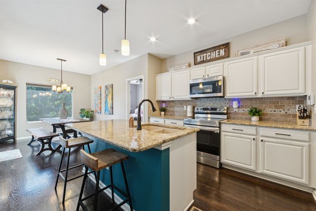 4115 N Parkdale Cir, Maize, KS 67101