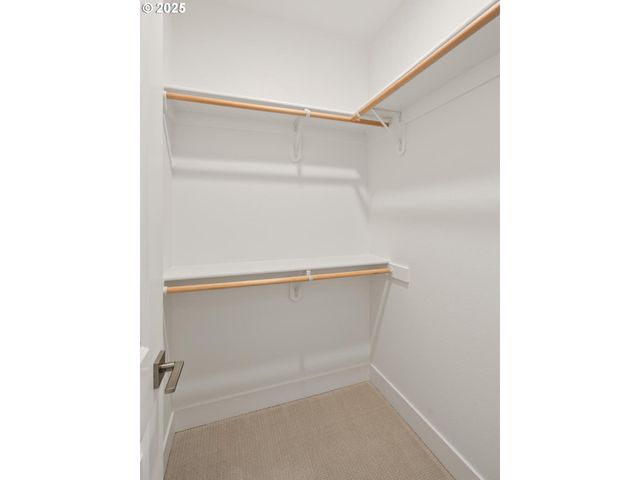 16005 Nw HOLMAN Way, Portland, OR 97229