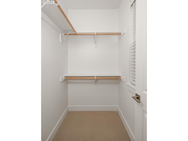 16005 Nw HOLMAN Way, Portland, OR 97229