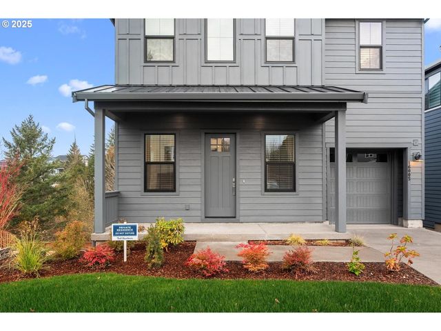 16005 Nw HOLMAN Way, Portland, OR 97229