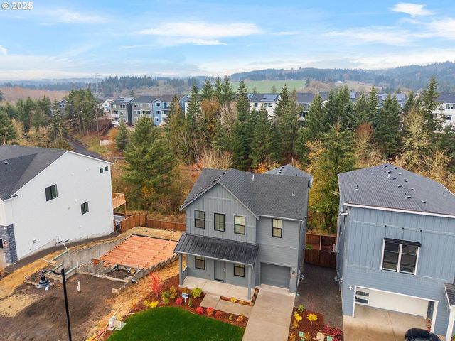 16005 Nw HOLMAN Way, Portland, OR 97229