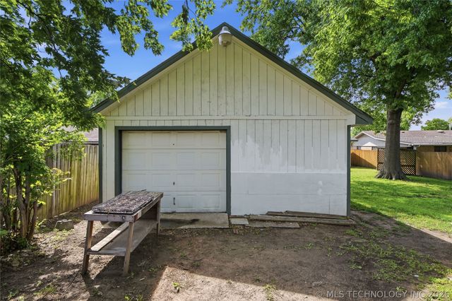 16409 E 1st Street, Tulsa, OK 74108