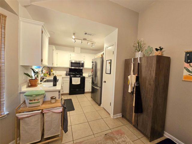 2303 Darnell DR, Cedar Park, TX 78613