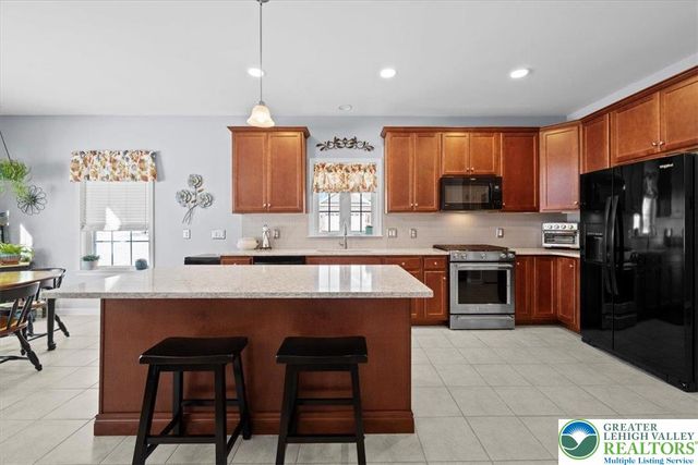 3803 Loyal Lane, Easton, PA 18045