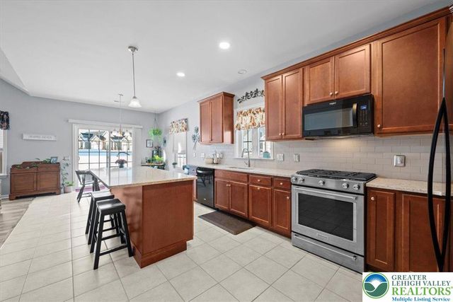 3803 Loyal Lane, Easton, PA 18045