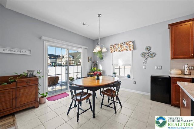 3803 Loyal Lane, Easton, PA 18045