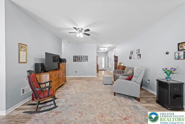 3803 Loyal Lane, Easton, PA 18045