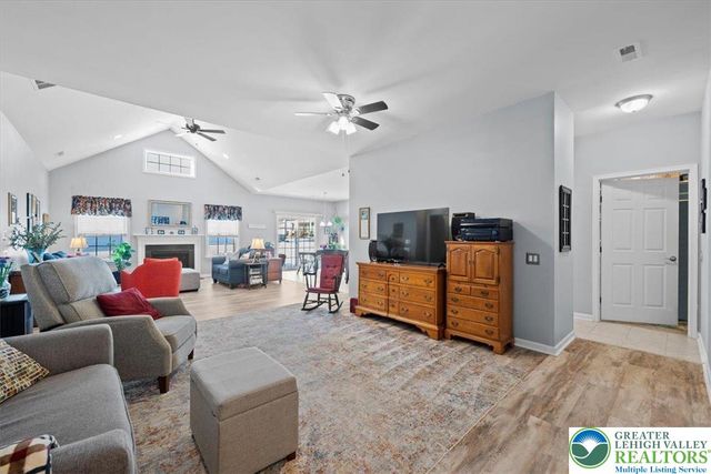 3803 Loyal Lane, Easton, PA 18045