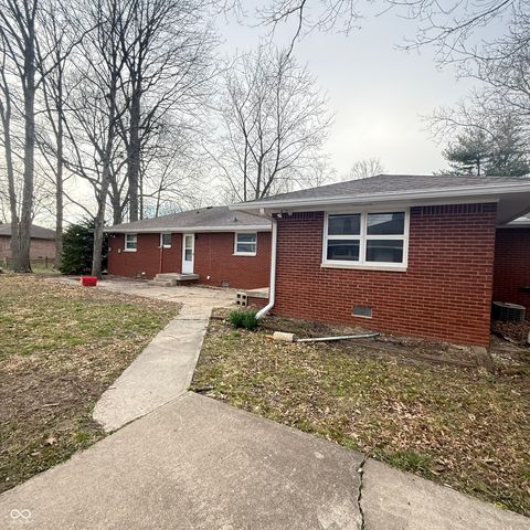4839 W Oak Drive, New Palestine, IN 46163