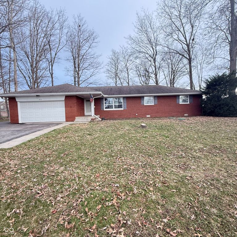 4839 W Oak Drive, New Palestine, IN 46163