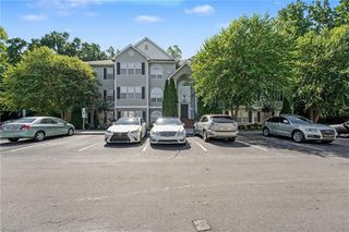 2600 Pennoak Way H, Greensboro, NC 27407