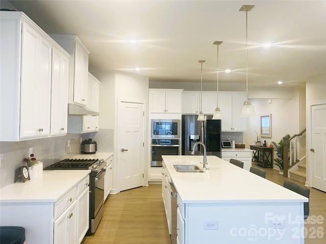 3163 Streamside Drive, Davidson, NC 28036