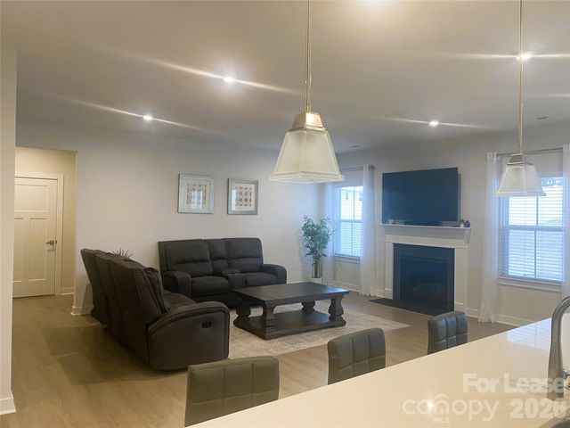 3163 Streamside Drive, Davidson, NC 28036