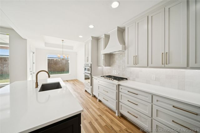 9712 E 132nd Street, Bixby, OK 74008