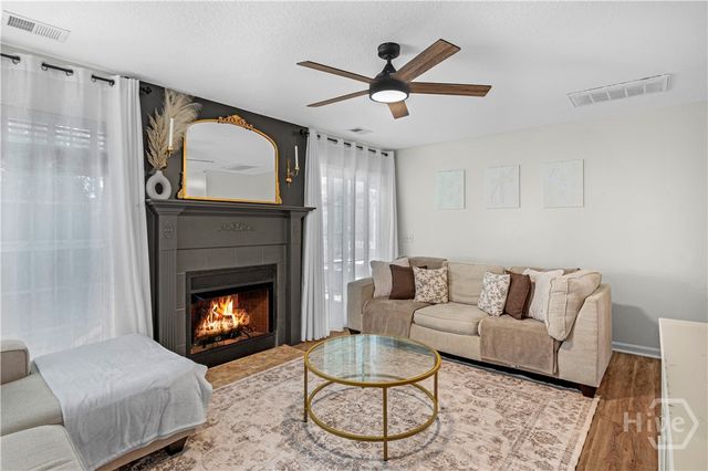 413 Auburn Road, Glennville, GA 30427