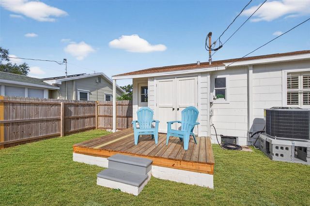 486 49TH AVENUE N, St Petersburg, FL 33703