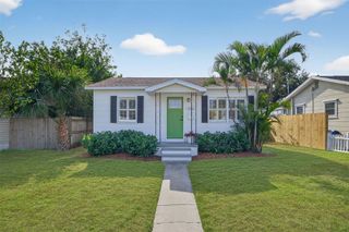 486 49TH AVENUE N, St Petersburg, FL 33703