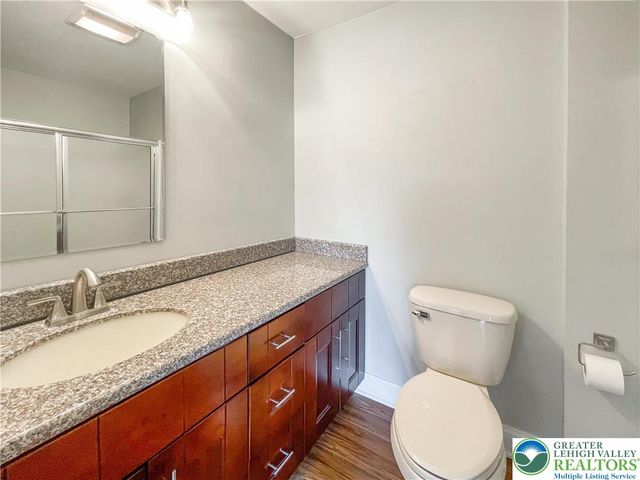 758 Main Street 2, Hellertown Boro, PA 18055