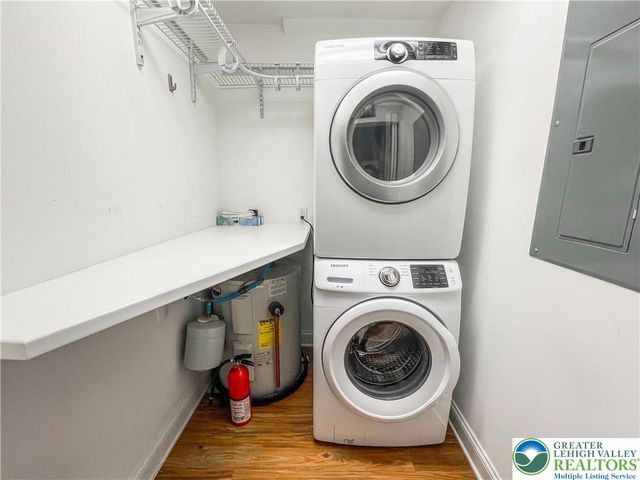 758 Main Street 2, Hellertown Boro, PA 18055