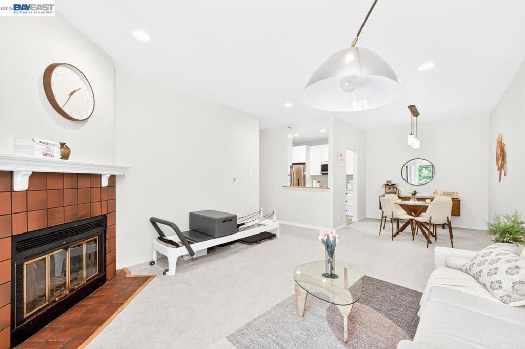 Image 3 of property listing at 39931 Cedar Blvd 309, Newark, CA 94560