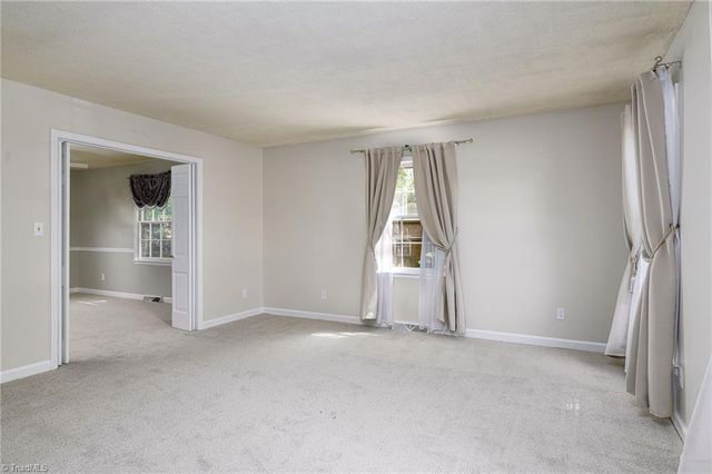 2021 Sunnybrook Drive, Burlington, NC 27215