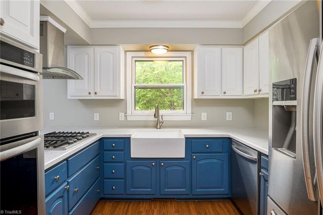 2021 Sunnybrook Drive, Burlington, NC 27215