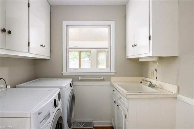 2021 Sunnybrook Drive, Burlington, NC 27215