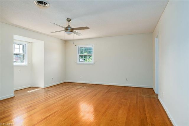 2021 Sunnybrook Drive, Burlington, NC 27215