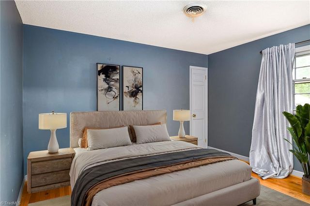 2021 Sunnybrook Drive, Burlington, NC 27215