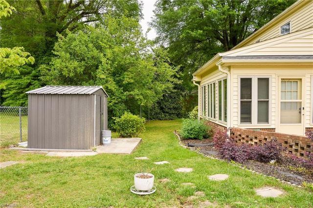 2021 Sunnybrook Drive, Burlington, NC 27215