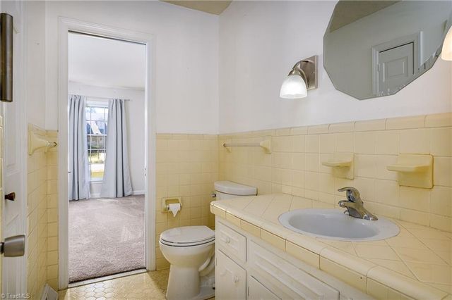 2021 Sunnybrook Drive, Burlington, NC 27215