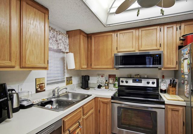 2432 SE Garden Terrace 703, Port St. Lucie, FL 34952