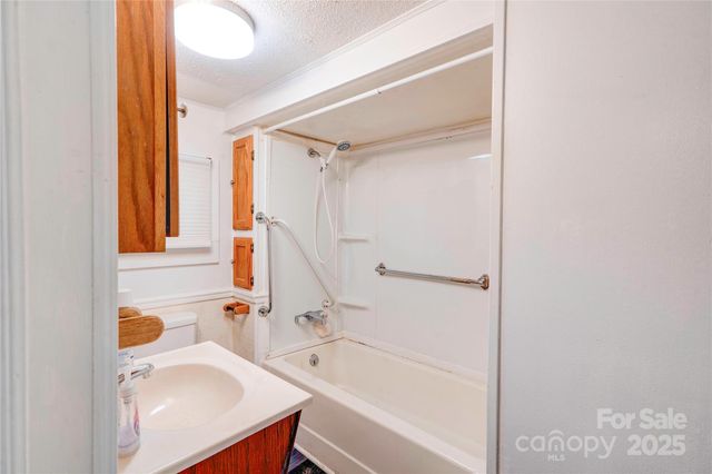 1529 Stony Point Road, Shelby, NC 28150