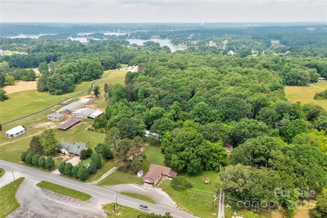 1529 Stony Point Road, Shelby, NC 28150