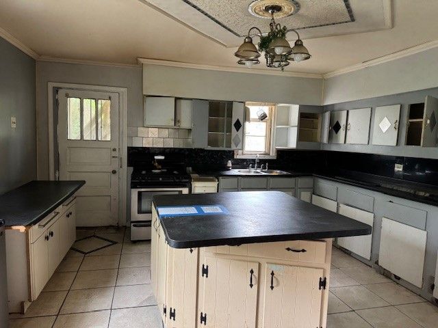 2462 Scott Way, Swissvale, PA 15218