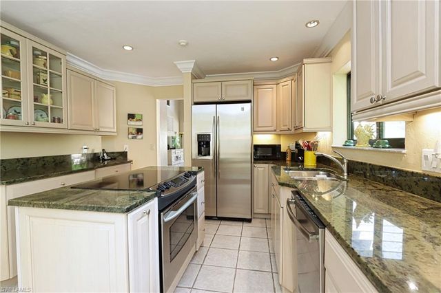 6810 Sand Pointe CIR 4.26, Naples, FL 34108