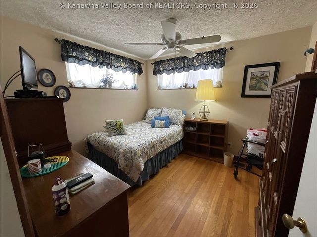 1330 Valentines Circle, Nitro, WV 25143