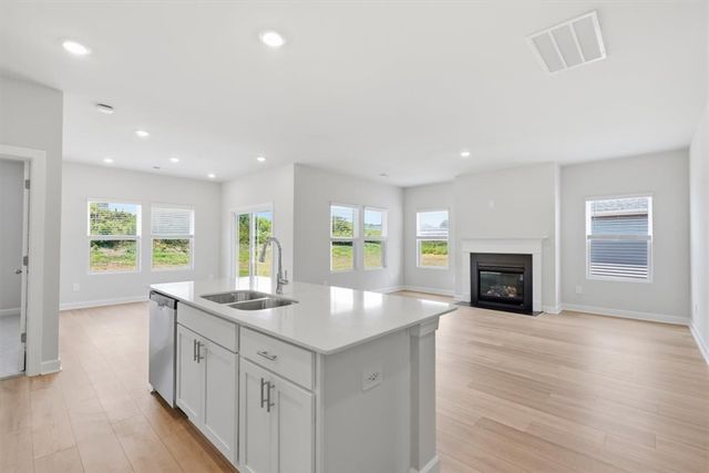 713 Parry Court, Woodruff, SC 29388