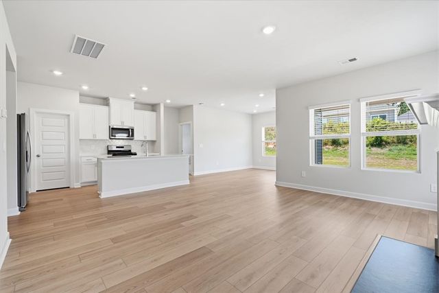 713 Parry Court, Woodruff, SC 29388